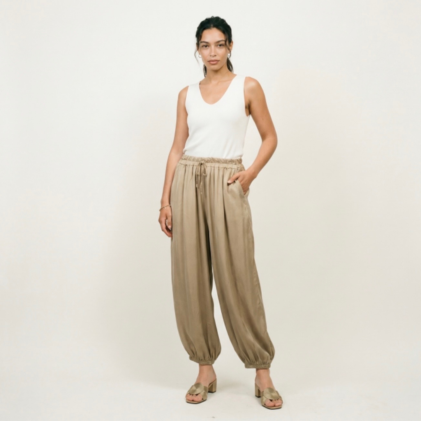Pantalon satiné taupe