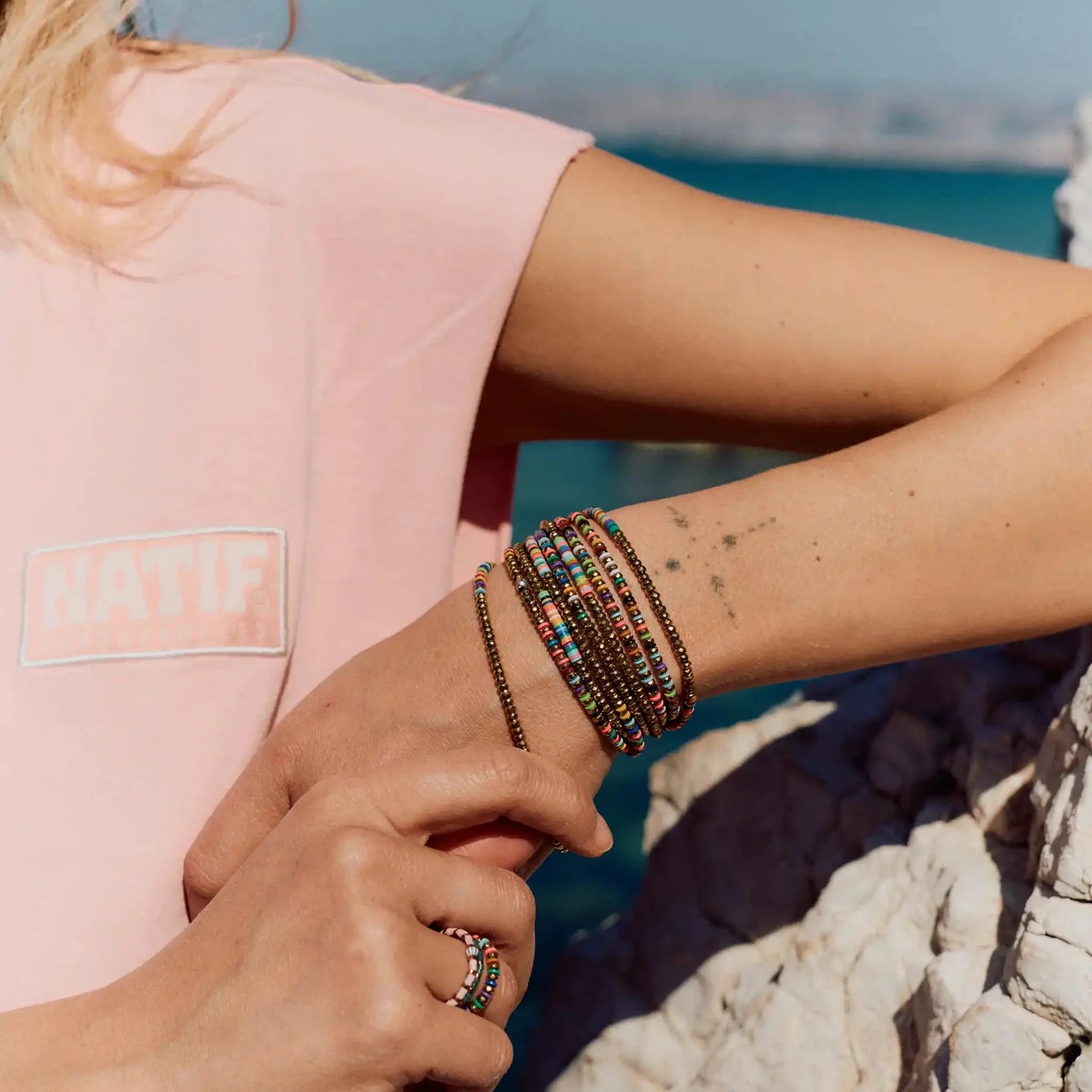 HAPPY 6 - Gold & Multicolore — vue de cote — Sophie et Ju