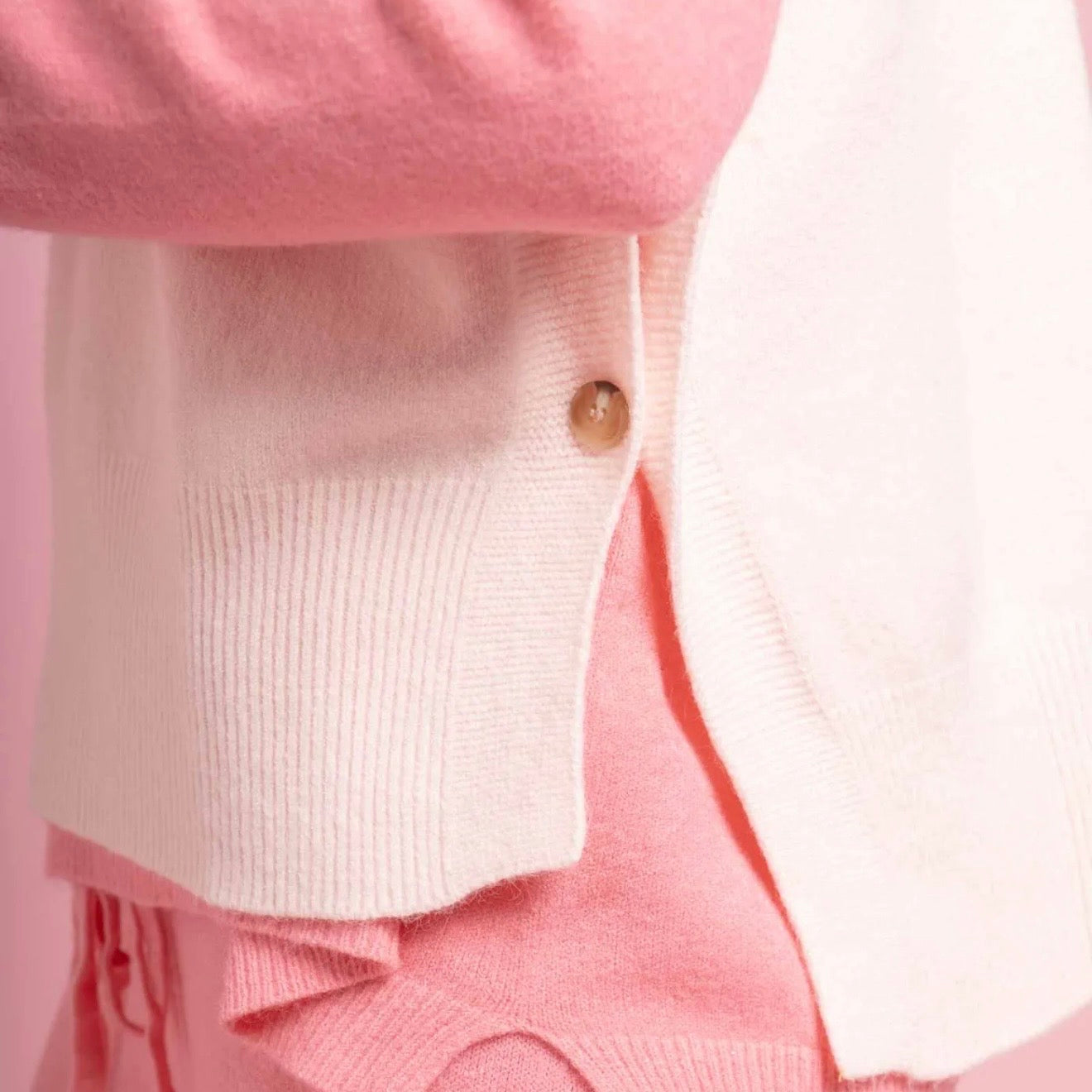 Pull sans manches — vue de cote — Sophie et Ju