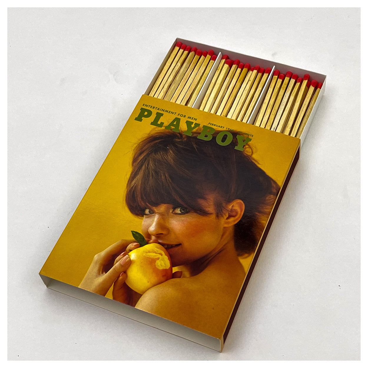 Allumettes Playboy — vue de face — Sophie et Ju